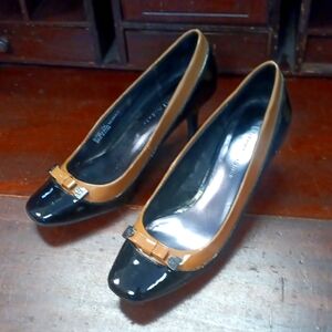 Elegant ETIENNE AIGNER Black and Tan Women's Heels Size 7